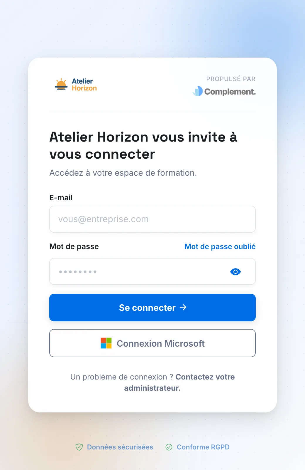 La page de connexion en marque blanche, avec le logo de l'organisation et la mention Propulsé par Complement
