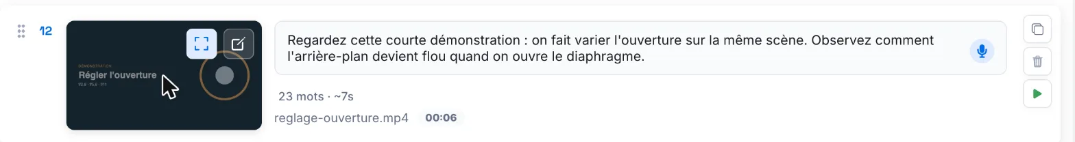 Une slide vidéo avec un script d'introduction de deux phrases
