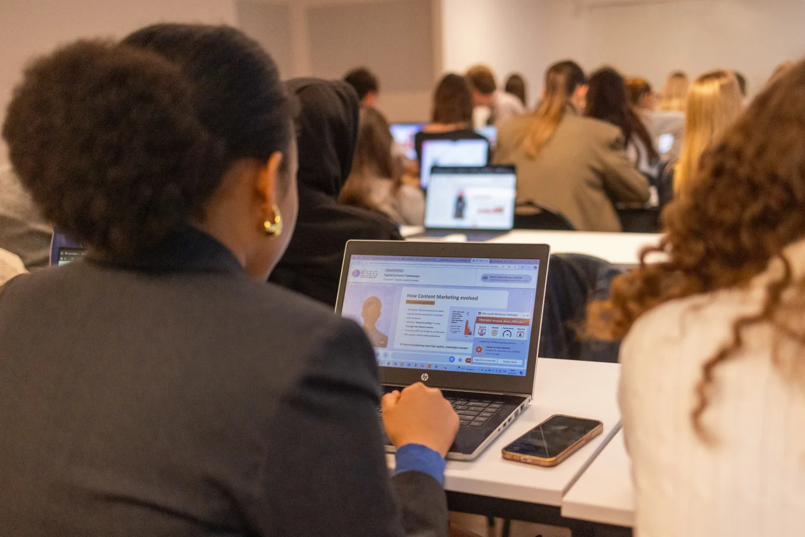 Une matinée à l'IESEG : quand l'IA fait réviser les étudiants du M1 Marketing Digital